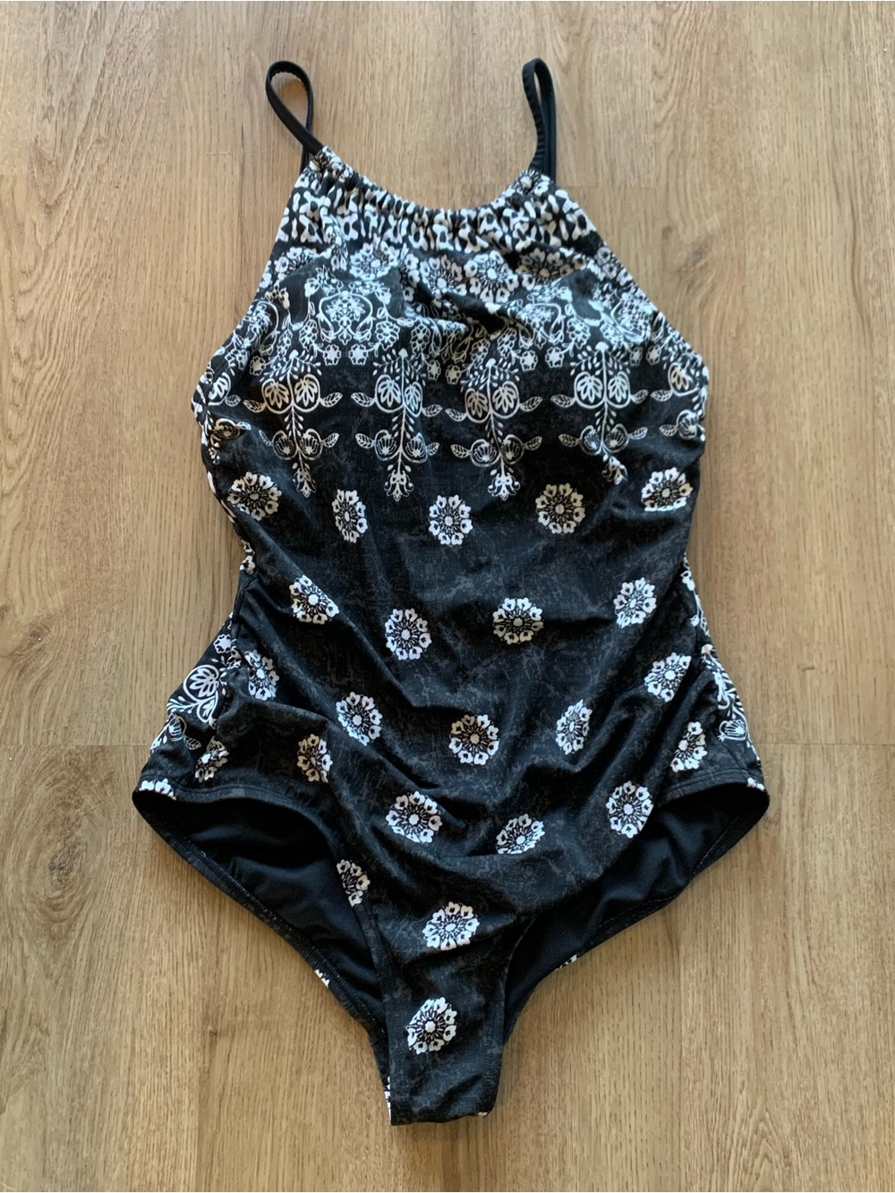 Jantzen Swimsuit Black and White Bandana Print High Neck One Piece Size 14 Beach